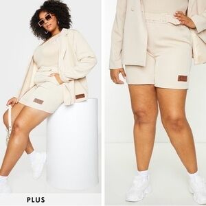 PRETTYLITTLETHING Plus Stone Self Belt Tailored Shorts Size 18